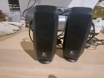 2 enceintes pour ordinateur