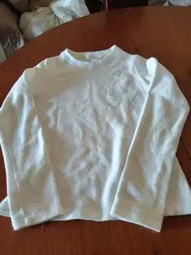 sweat fille queshua 14 ans