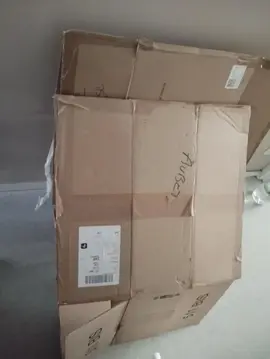 cartons, une dizaine