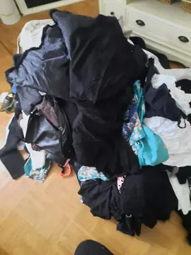 donne tas de vêtements 👚 plusieurs tailles xs/s/m/l