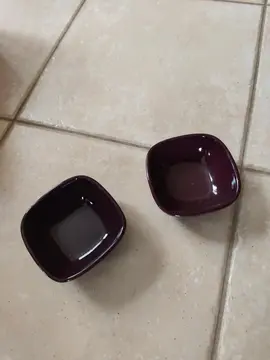 2 petites coupelles