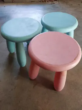 3 tabourets pratique enfant