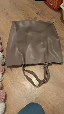 sac en cuir abîmé pour création