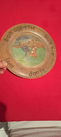 assiette decorative en bois