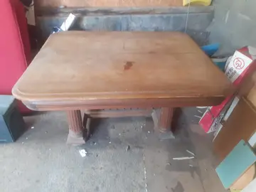 table en bois massif