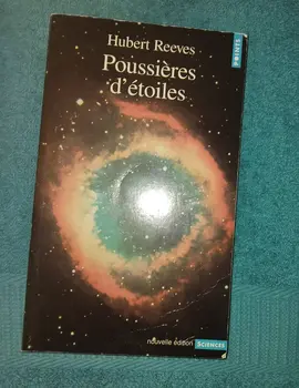 Livre poussières d'étoile