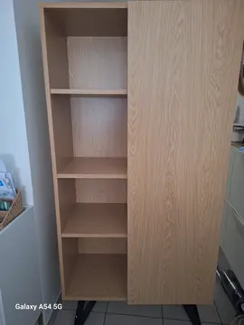 meuble de rangement 80cm de largeur et 160cm environ de hauteur