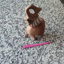 Sculpture d'un éléphant en bois