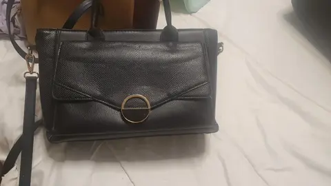 sac avec plusieurs compartiments