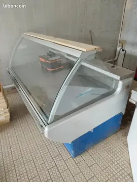 vitrine réfrigérée fonctionnelle