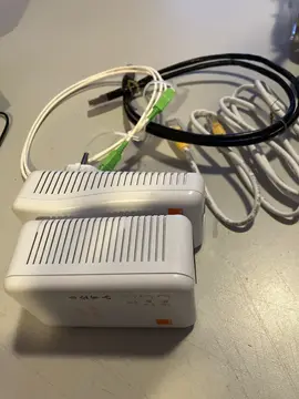 Lot de matériel pour wifi.