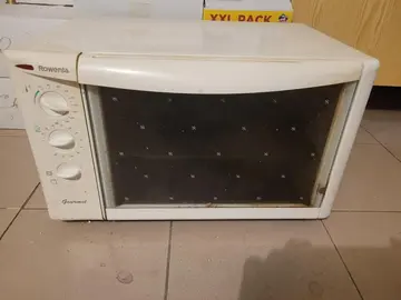 four à nettoyer ou ferraille