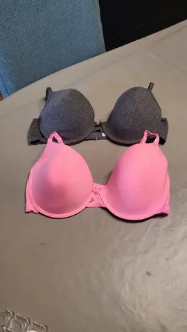 2 soutien-gorge neufs 100D