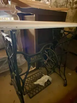 table avec pied en fonte