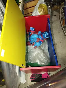 coffre a jouets vide