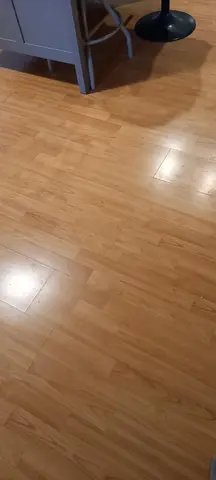 parquet flottant à clipser