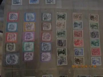 33 timbres oblitérés Autriche
