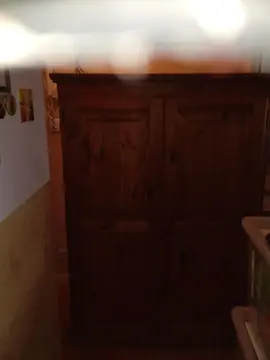 Meuble de télé en pin