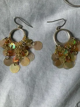 boucles d oreilles dorees