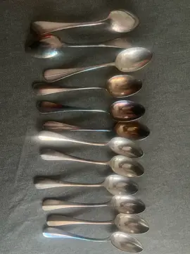 cuillères avec un poinçon (argent ? )