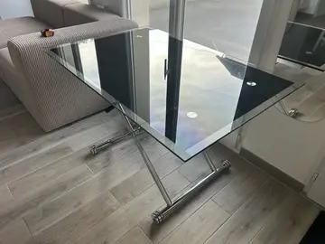 Table en verre réglable