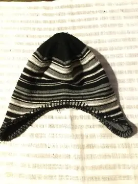 Bonnet avec couvre oreilles intérieur polaire taille 54