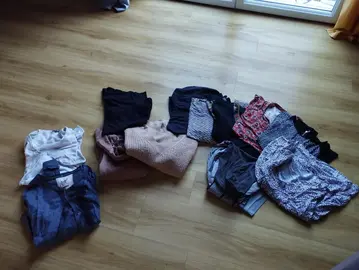 lot vêtement taille 44-46
