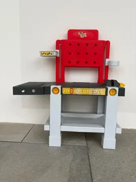 Petit établi de bricolage