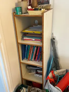 différents petits meubles