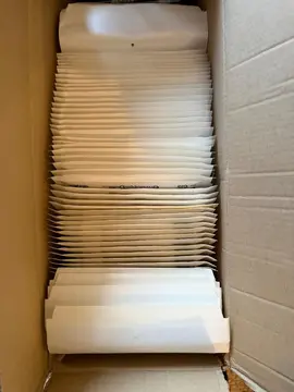 58 enveloppes avec papier à bulles à l'intérieur