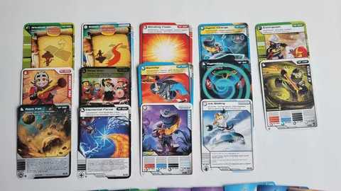 cartes à collectionner NINJAGO / SKYLANDERS