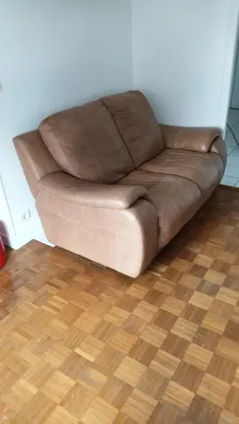 CANAPE BEIGE 2 PLACES