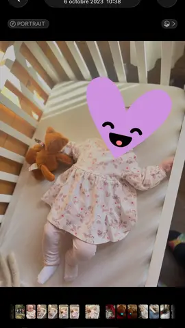 Lit à barreau blanc