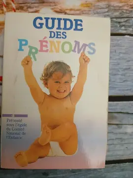Livre : Le guide des prénoms