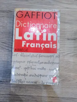 dictionnaire de latin