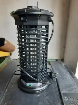 lampe anti insecte uv fonctionnelle