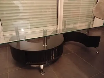 Table en verre