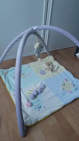 tapis d'éveil bébé