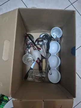 donne ustensil de cuisine