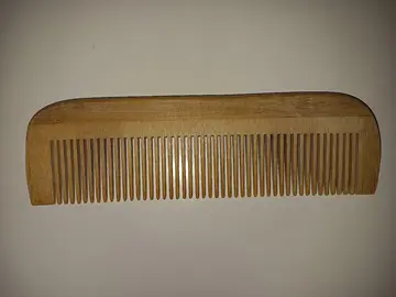 Peigne en bois