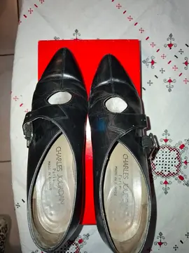 Escarpins noirs Charles Jourdan P39 (8 1/2)