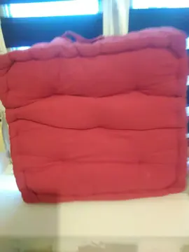 deux coussins tapissier