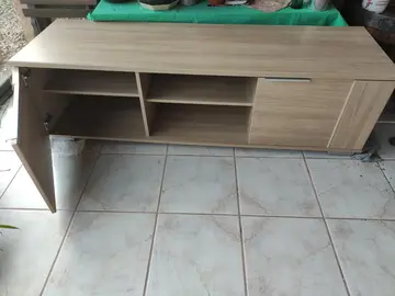 table basse 90x90 et meuble TV 1.50 X 0.45 H 0.43