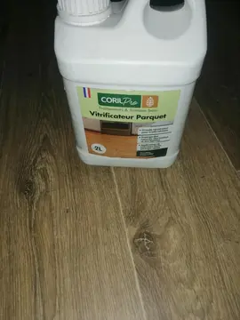 Petit bidon vitrificateur