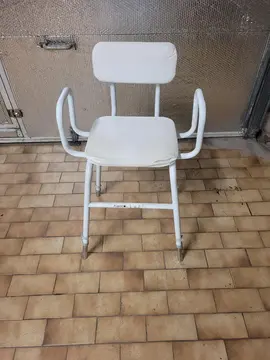 Chaise haute de cuisine