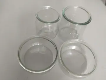 Pots de yaourt et desserts