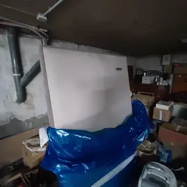 Tête de lit à mettre entre le lit et le mur. Largeur 180 cm, hauteur 120 cm, épaisseur 15 cm