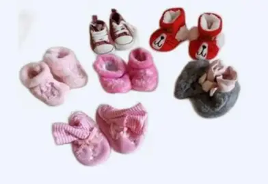Lot chaussons bébé
