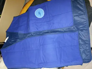 veste sans manche bleue la poste
