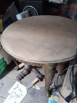 Table basse dessus marbre